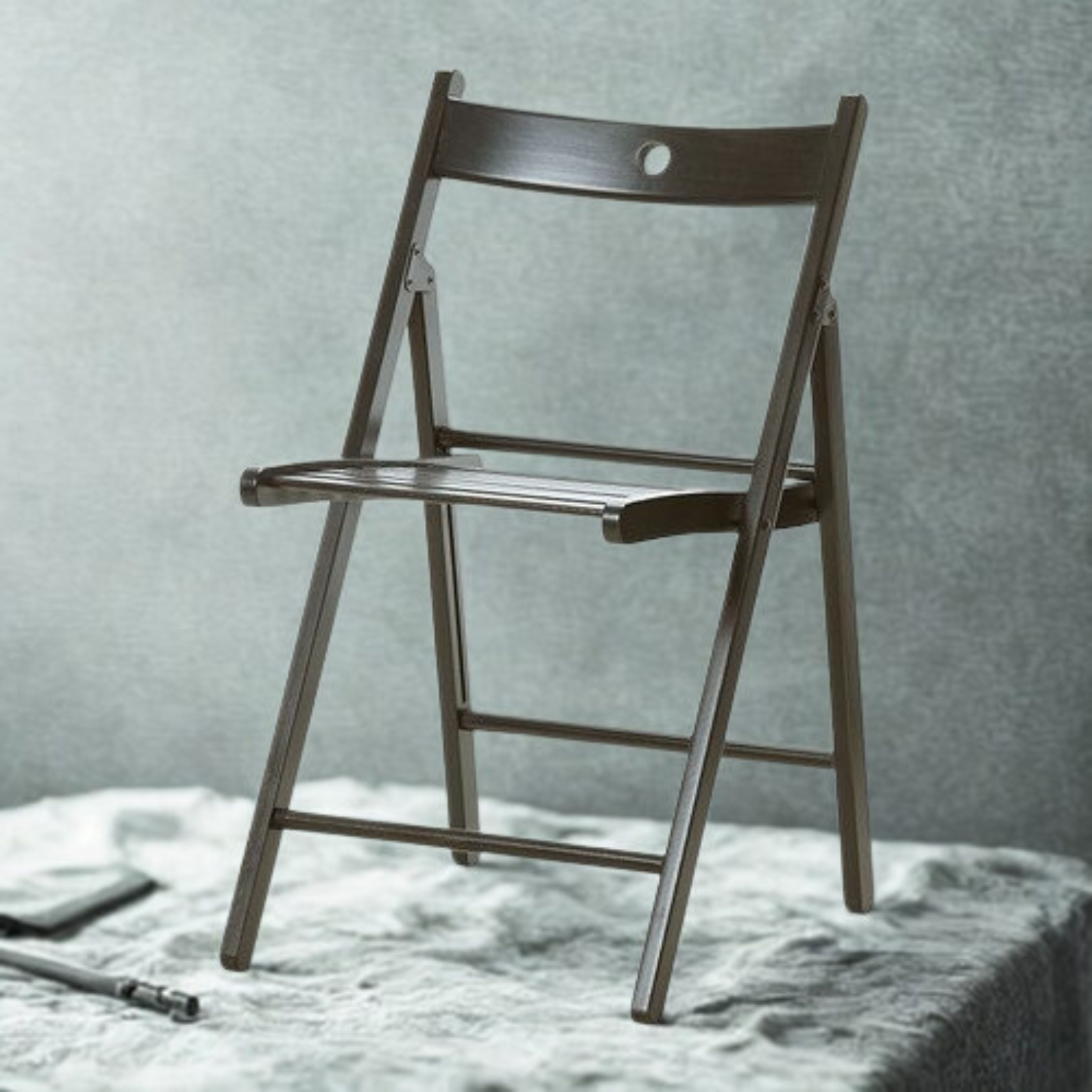 FurnitureXtra Solid Wooden Folding Chair – Indoor & Outdoor Party/Banquet Chair, Black