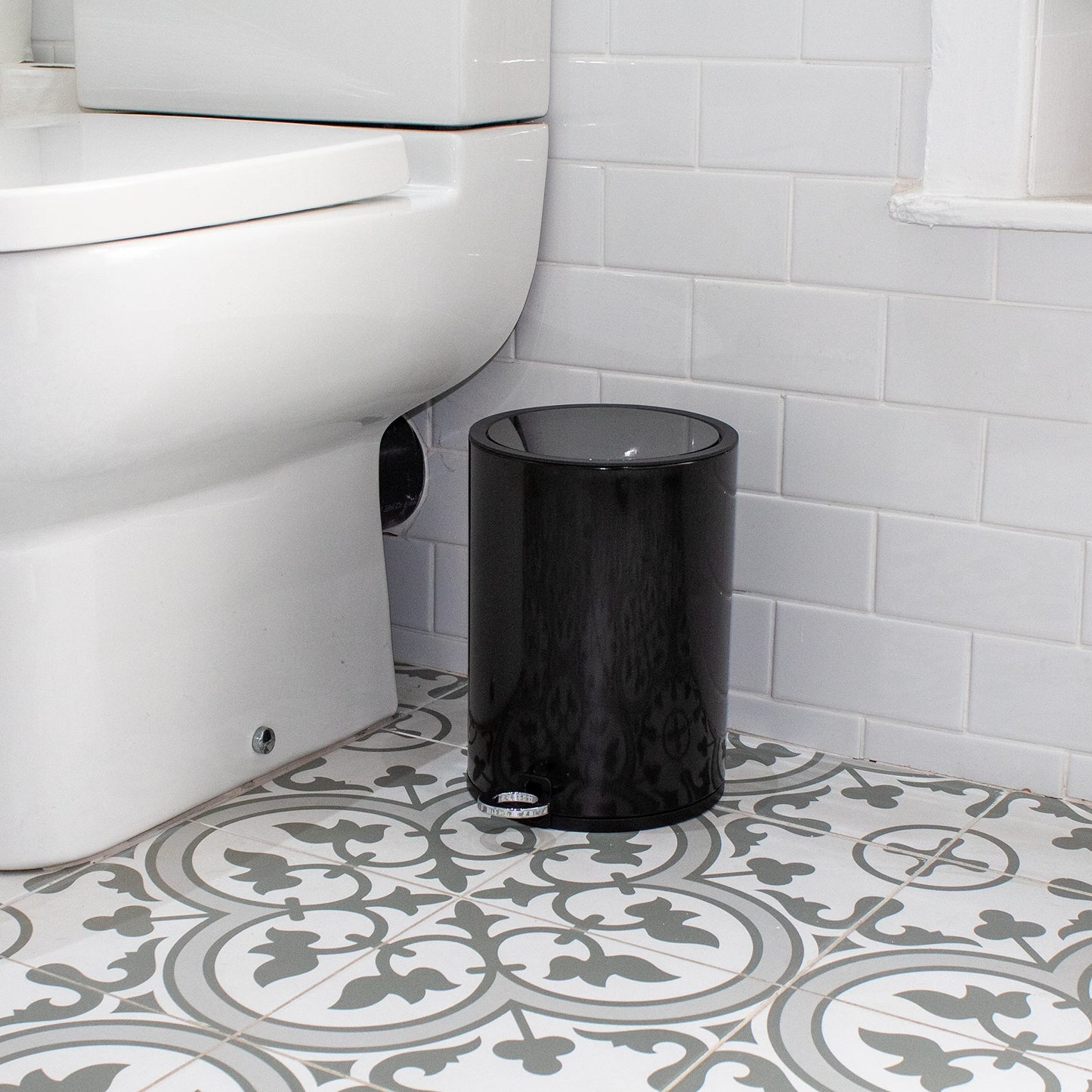 FurnitureXtra™ Modern Style Powder Coated Soft Close Pedal Bin, Plastic Inner bucket, ABS lid